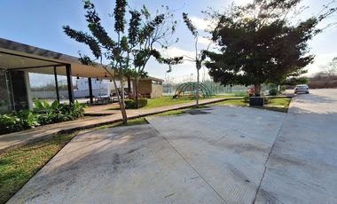 Terreno en venta Mérida Yucatán, Privada Entre Parques Tixcuytun