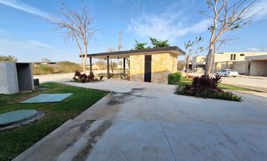 Terreno en venta Mérida Yucatán, Privada Entre Parques Tixcuytun