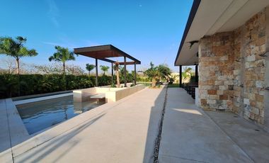 Terreno en venta Mérida Yucatán, Privada Entre Parques Tixcuytun