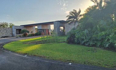 Terreno en venta Mérida Yucatán, Privada Entre Parques Tixcuytun