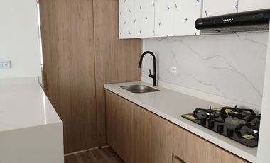 apartamento en arriendo en altos de los rosales. Cod A105922