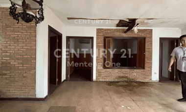 Rumah Hitung Tanah Lokasi Premium Depan Taman Proklamasi