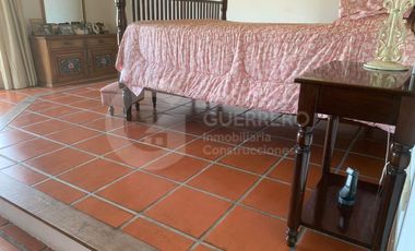 Casa en  CABURE E/LAUREL Y LAMBERTINA