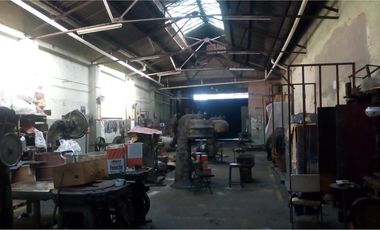 Galpón 500m2 S/lote 8,66x43 Con Trifasica Y Gas