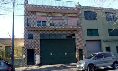 Galpón 500m2 S/lote 8,66x43 Con Trifasica Y Gas