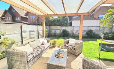 Venta casa 3D 3B 2E en Lomas de San Sebastián