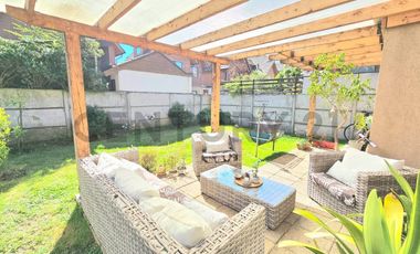 Venta casa 3D 3B 2E en Lomas de San Sebastián