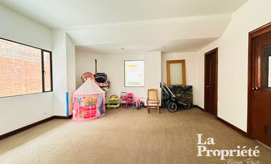 apartamento en arriendo/venta en la cabrera. Cod A299