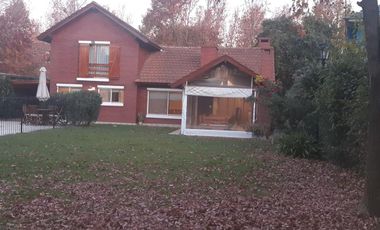 Lindísima propiedad en Lomas de Benavídez!