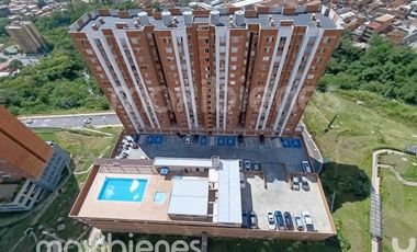 apartamento en arriendo en  cabañas. Cod A68757