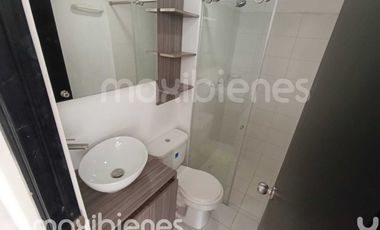 apartamento en arriendo en  cabañas. Cod A68757