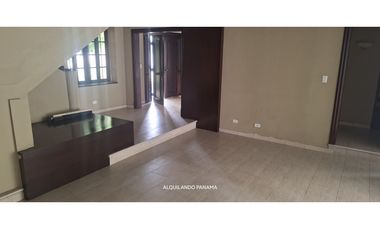 Alquila Elegante Casa/Comercial Espacios para Oficina 650 Mts2