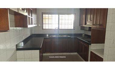 Alquila Elegante Casa/Comercial Espacios para Oficina 650 Mts2