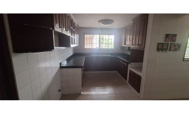 Alquila Elegante Casa/Comercial Espacios para Oficina 650 Mts2