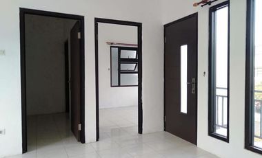 RUMAH 2 LANTAI ONE GATE SYSTEM DEKAT PANTAI PANDAWA