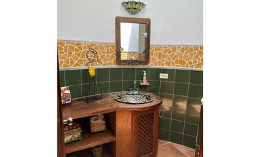 CASA AMPLIA DE 4 HECTAREAS CON PISCINA EN ALTOS DEL MARIA