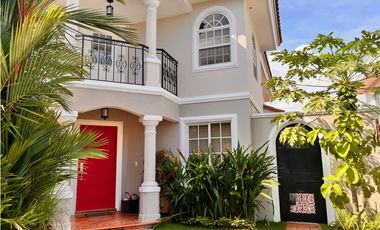 Se vende Duplex en Costa del Este, B/.750.000