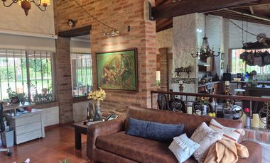 casa campestre en arriendo/venta en hacienda la constancia. Cod A126156