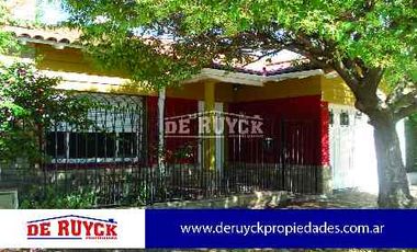 Chalet en venta en Don Bosco Este