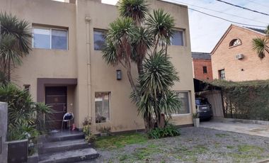 Chalet en San Miguel de Ghiso Country Club. Apta Credito.