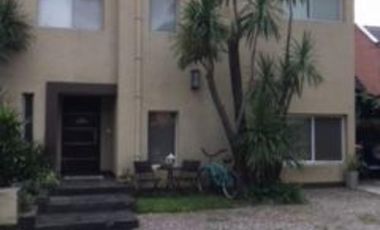 Chalet en San Miguel de Ghiso Country Club. Apta Credito.