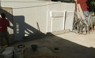 PH DOS AMBIENTES, contrafrente buena ubicacion