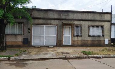 Casa en venta en Quilmes Este