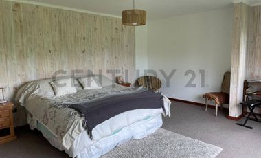 Hermosa parcela Sector Pumalal , Arboles nativos y jardines listos