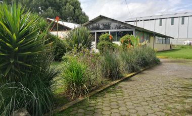 VENTA TERRENO COMERCIAL CAYAMBE, 10819M2 FRENTE A LA PANA NORTE