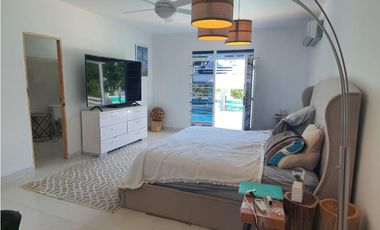 SE VENDE CASA EN CORONADO