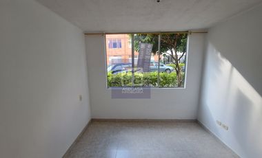 COD. 4113 - SE ARRIENDA APARTAMENTO - BARRIO: PASEO DEL PUENTE