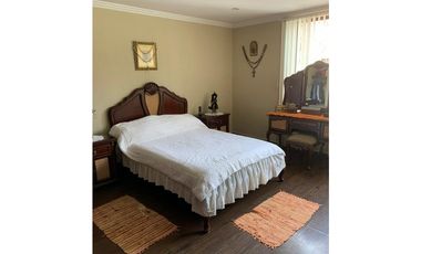 hermosa casa en venta sector Hotel Oro verde San sebastian cerca de puertas del sol