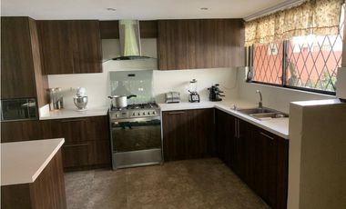 hermosa casa en venta sector Hotel Oro verde San sebastian cerca de puertas del sol