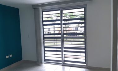 casa en arriendo en doral de la italia. Cod A108377