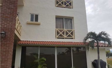 ALQUILO Y VENTA APARTAMENTO AMOBLADO EN SAN CARLOS VISTA MAR 🌊 2R
