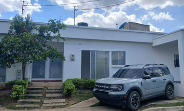 casa en arriendo en villa del rosario. Cod A5790