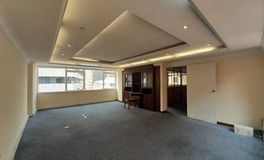 oficina en arriendo en la veracruz. Cod A110746