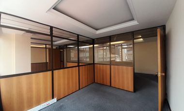 oficina en arriendo en la veracruz. Cod A110746