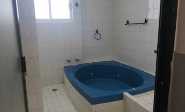 Casa En Venta Cimatario, Uso De Suelo Comercial Y Servicios. Querétaro