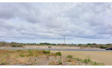 vendo terreno para proyecto, Vía  refineria, Montecristi