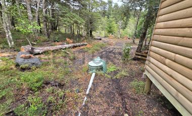 PARCELA DE  5.000 MTS CON 2 CABAÑAS EN SECTOR DE HUINCACARA,