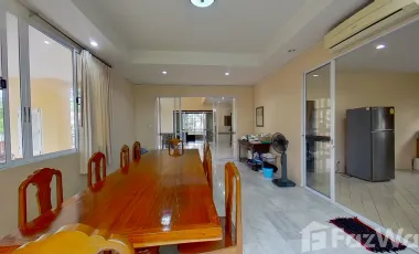 6 Bedroom House for sale at Lanna Thara Village