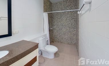 6 Bedroom House for sale at Lanna Thara Village