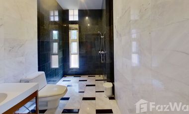 6 Bedroom House for sale at Lanna Thara Village