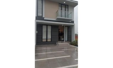 Dijual rumah baru 2 lantai murah di Cilangkap, Jakarta