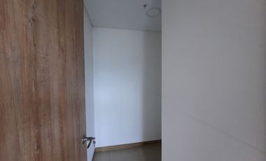 OFICINA EN VENTA UBICADA EN EL POBLADO SECTOR AGUACATALA