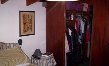 Casa ubicada a 300 metros de Avenida Berlín .