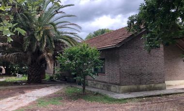 Casa Quinta 4 Ambientes En Venta, Importante Fraccion - Lujan