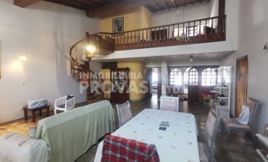 casa en venta en barrio blanco. Cod V102313