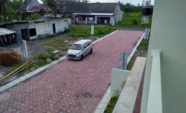 Perumahan baru lokasi strategis pinggir jalan dekat Bandara Adisucipto